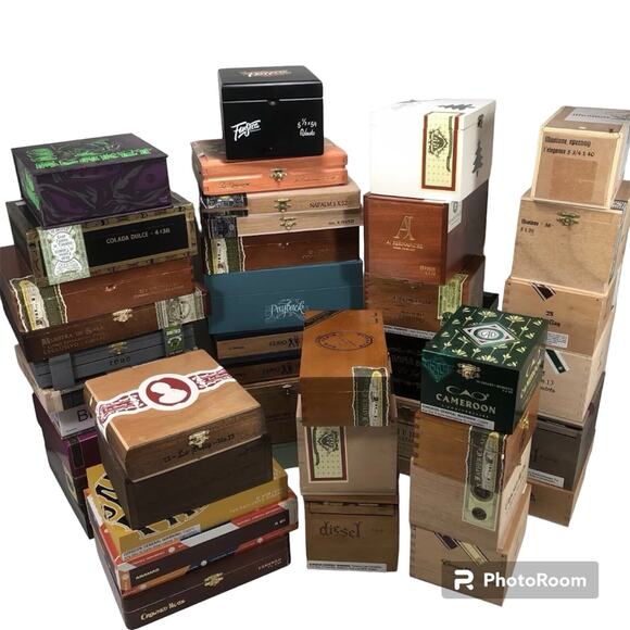 Lot of 5 Empty Wooden Cigar Boxes - Picture 1 of 1